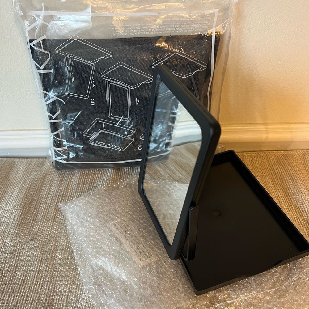 (2) NEW  MARY KAY MIRRORS, COMPACT GREAT FOR TRAVEL